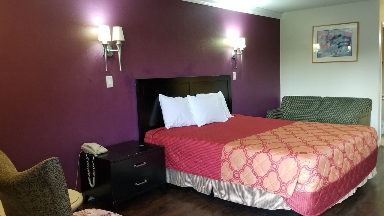 Photo of Bedroom in Fullerton