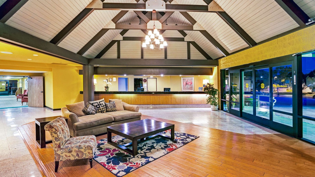 Photo of Livingroom in Fullerton