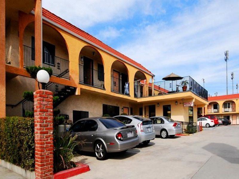 Photo of Buildings in Citrus Grove