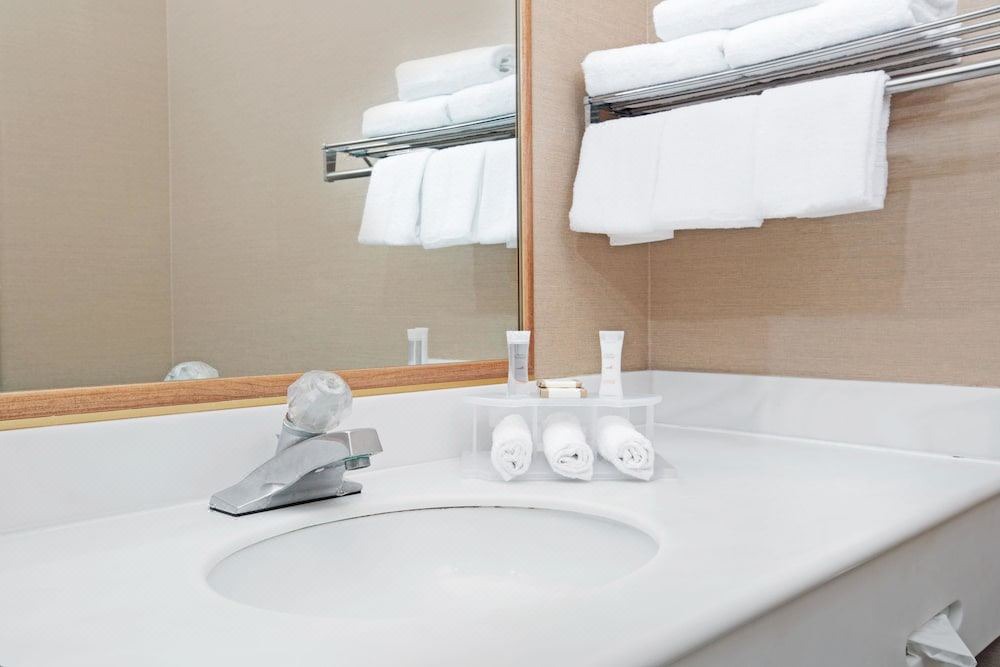 Photo of Bathroom in Delthorne