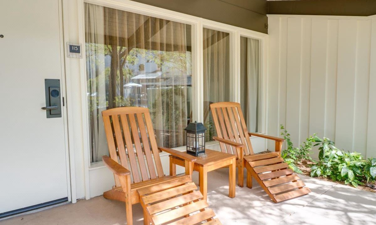 Photo of Livingroom in Quail Lodge