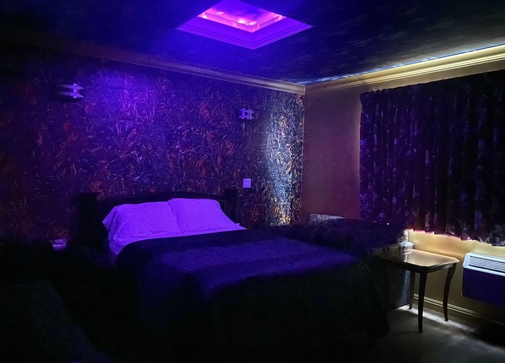 Photo of Bedroom in Orange