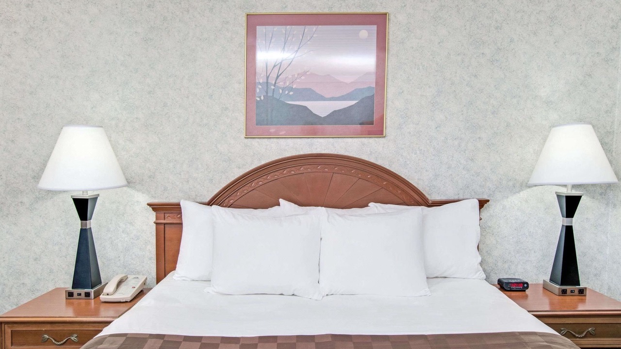 Photo of Bedroom in Lawndale