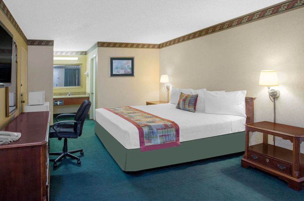 Photo of Bedroom in Downtown