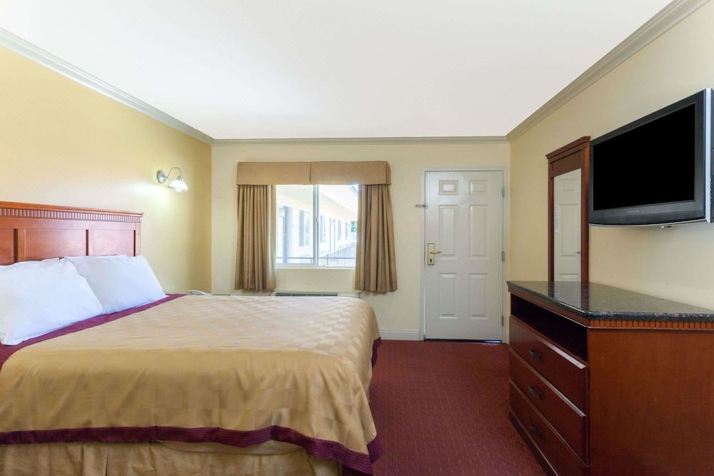 Photo of Bedroom in Brea