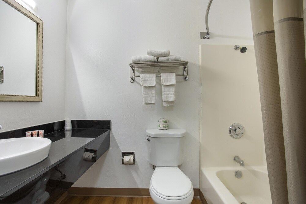 Photo of Bathroom in Palmdale