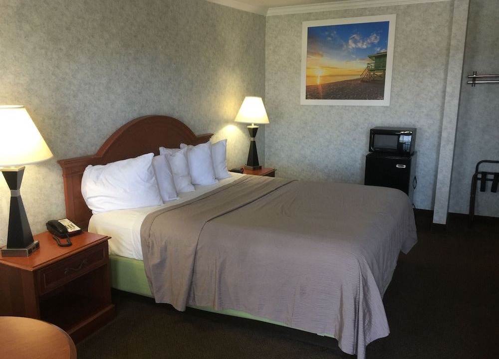 Photo of Bedroom in Lawndale