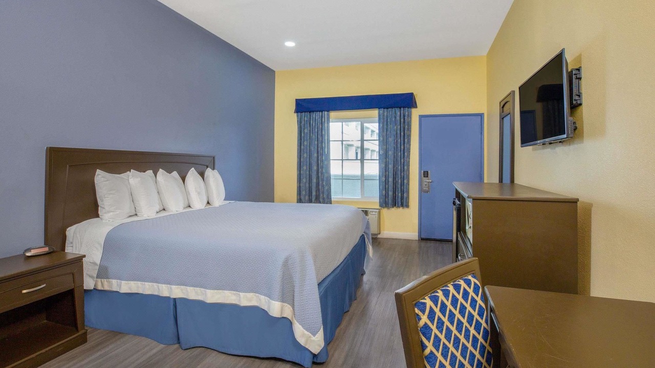 Photo of Bedroom in Banning
