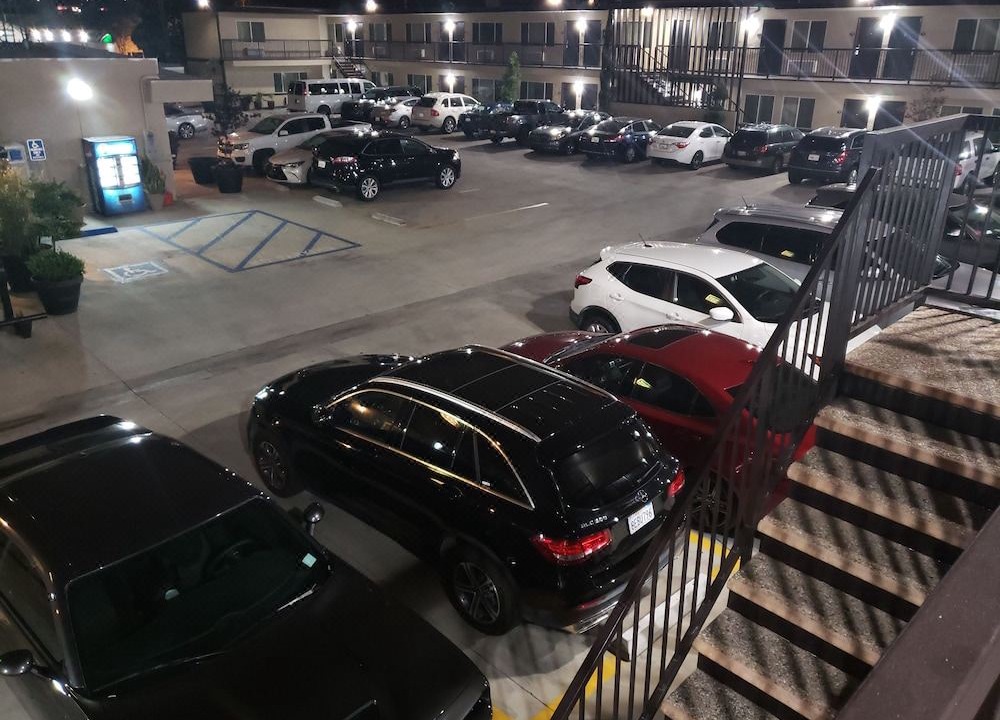 Photo of Others in Burbank