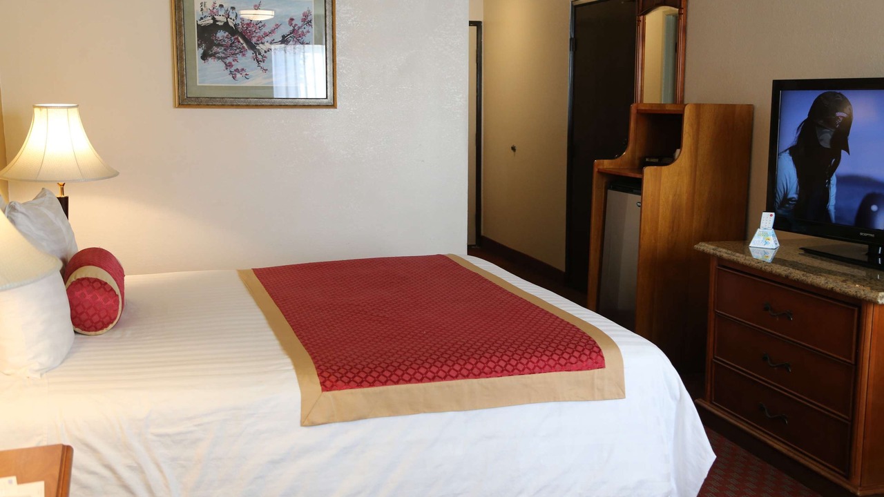Photo of Bedroom in Lawndale