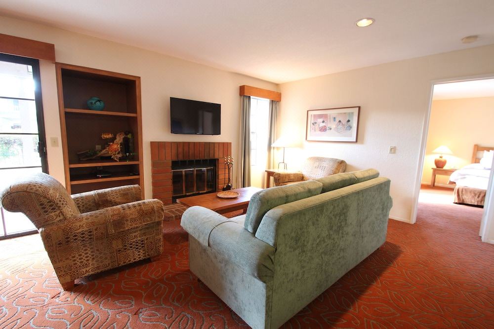 Photo of Livingroom in San Diego Country Estates