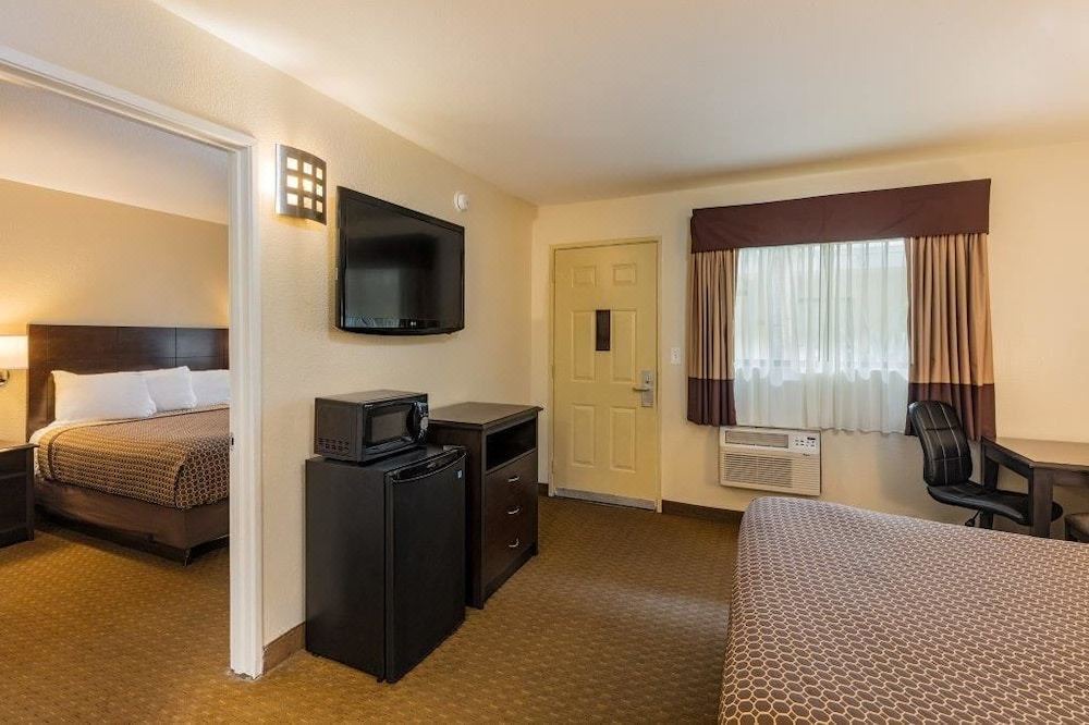 Photo of Livingroom in Tustin