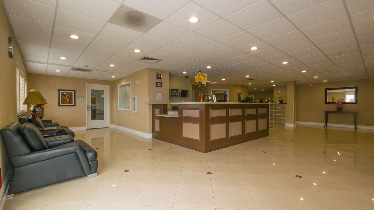 Photo of Livingroom in Victorville