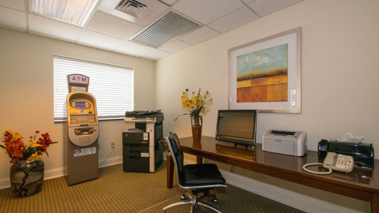 Photo of Livingroom in Victorville