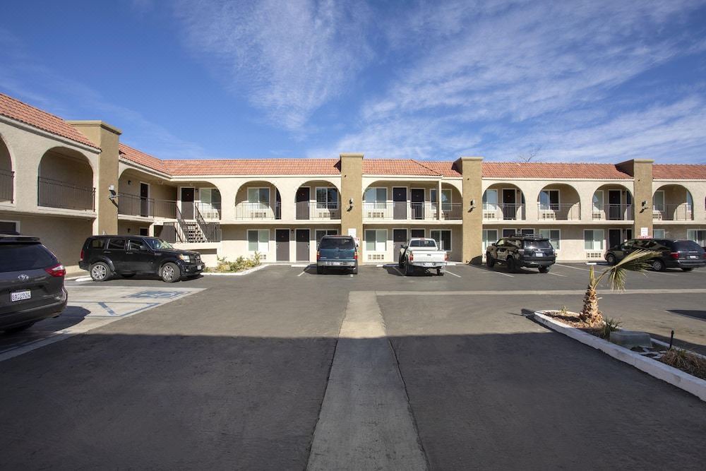 Photo of Buildings in Palmdale