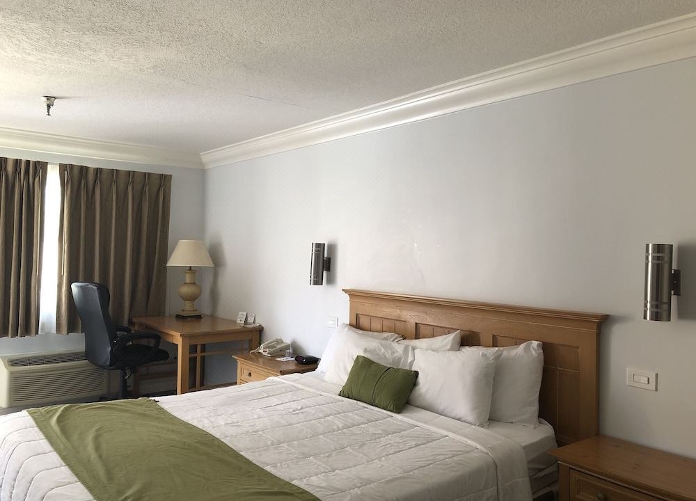 Photo of Bedroom in Duarte