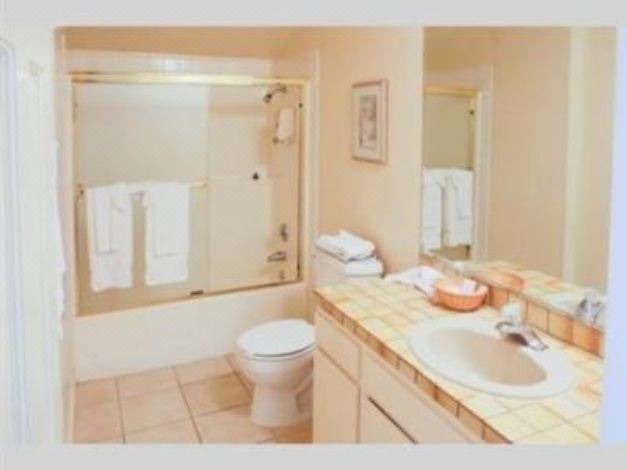 Photo of Bathroom in Oxnard Shores