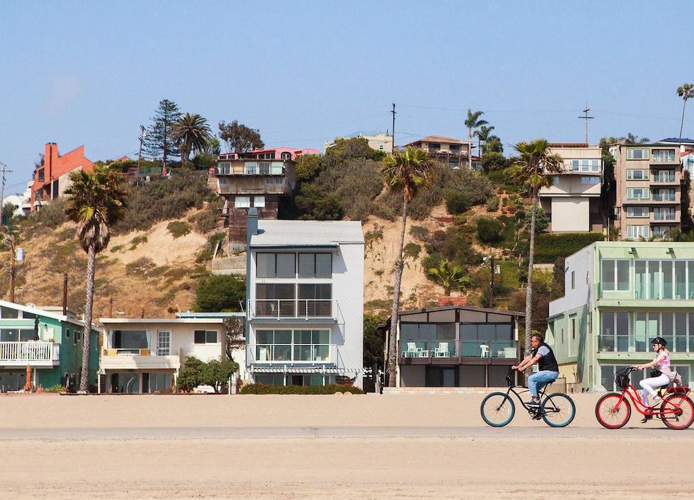 Photo of Buildings in Playa Del Rey