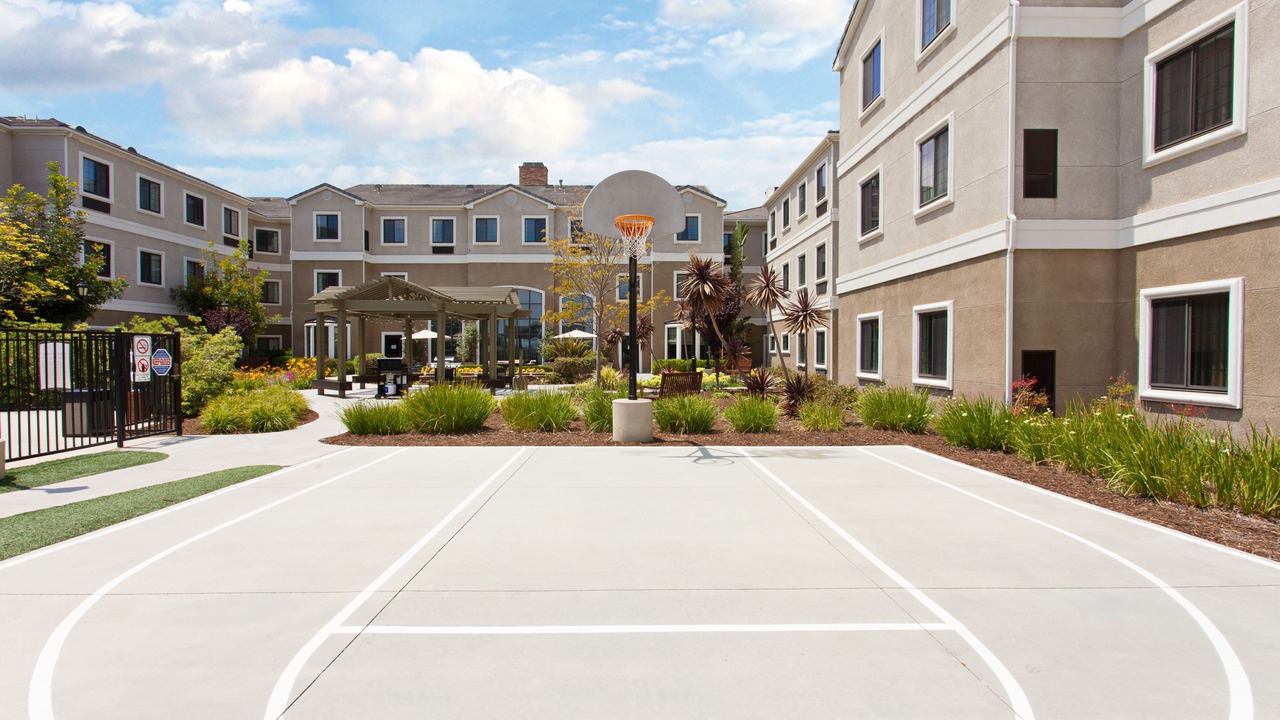 Photo of Buildings in Lake Forest