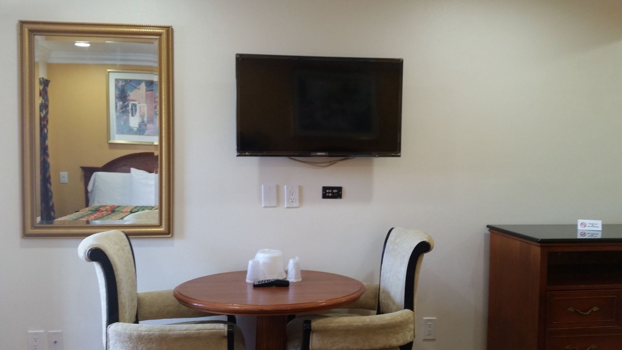 Photo of Livingroom in Northwest Anaheim