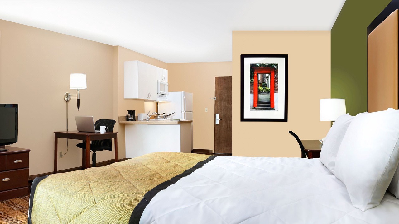 Photo of Bedroom in Huntington Beach
