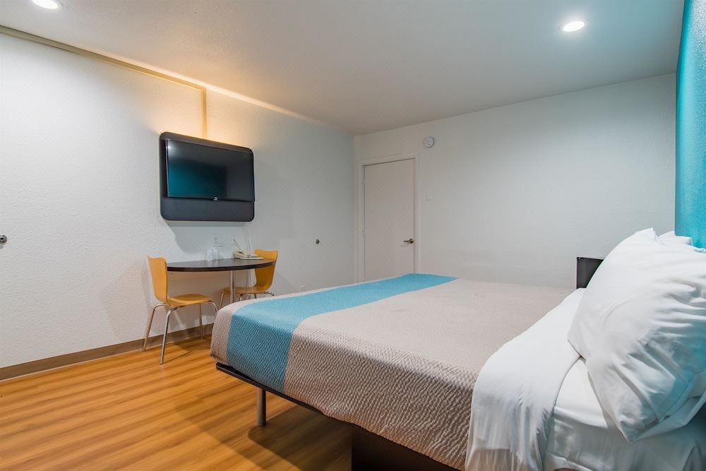 Photo of Bedroom in San Bernardino