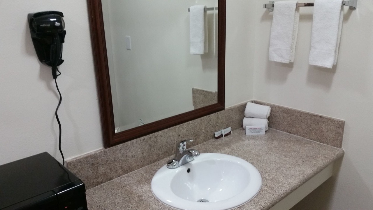 Photo of Bathroom in Northwest Anaheim