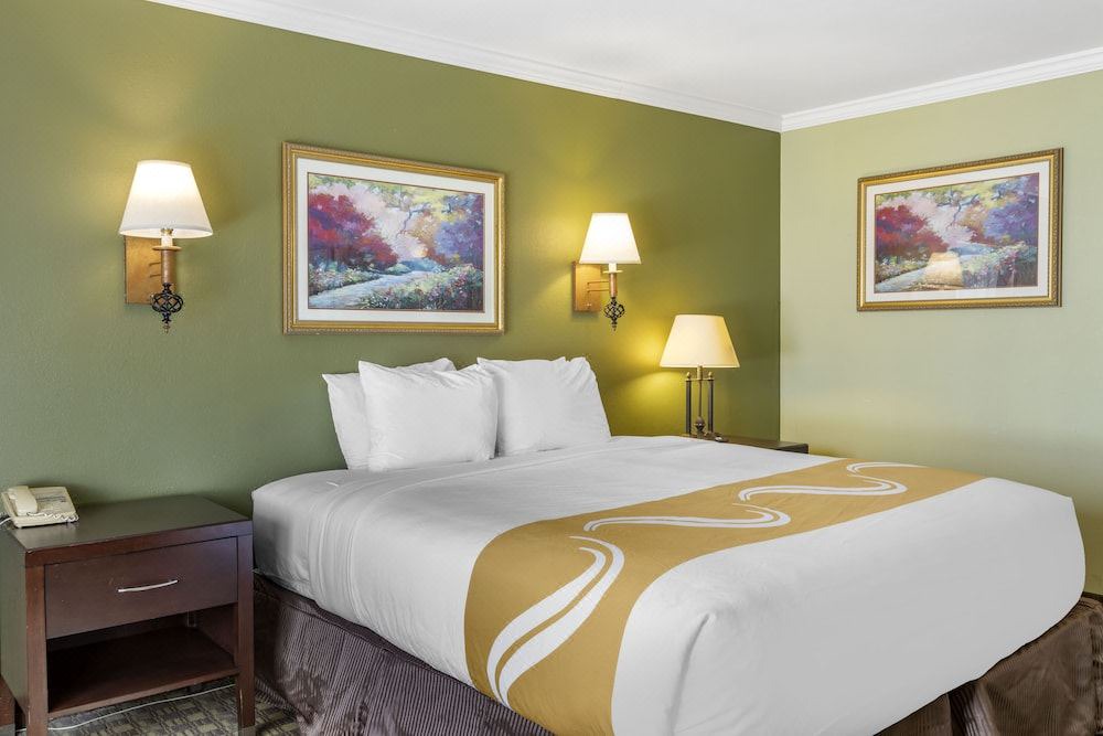 Photo of Bedroom in Northwest Anaheim