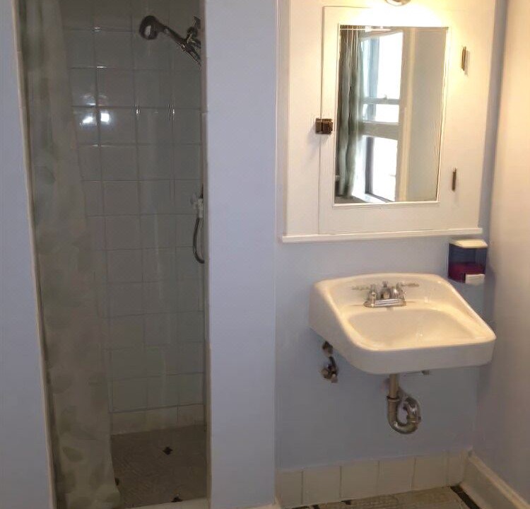 Photo of Bathroom in Hollywood