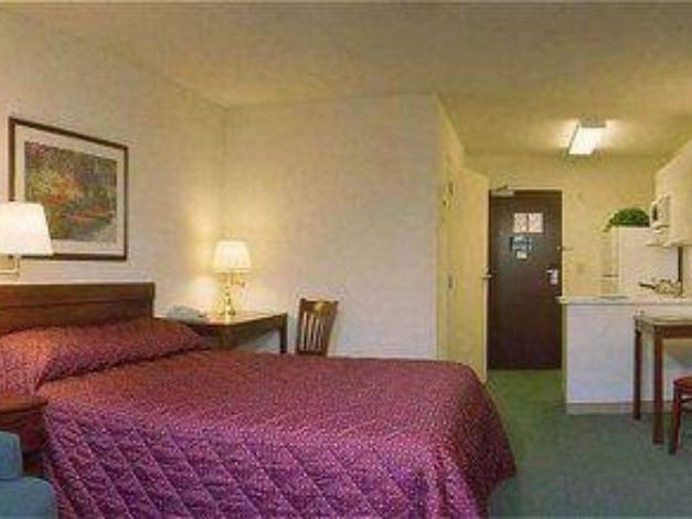 Photo of Bedroom in Northeast Anaheim