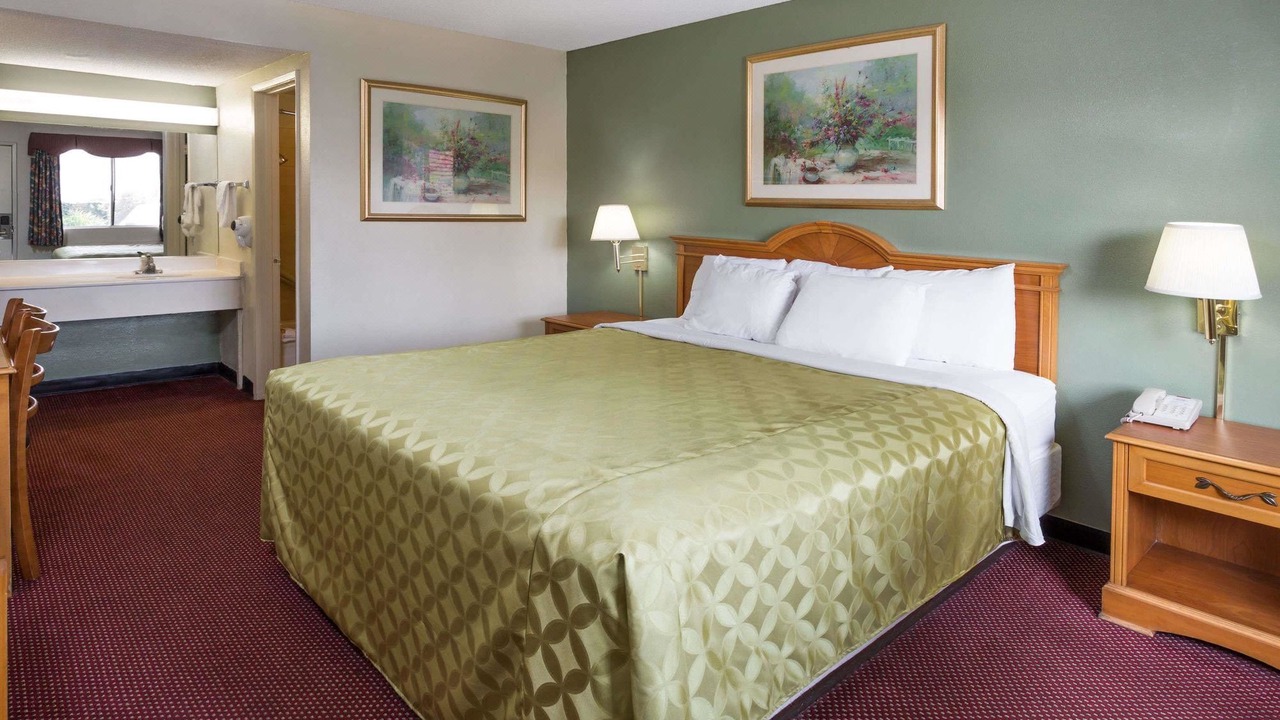 Photo of Bedroom in Patton