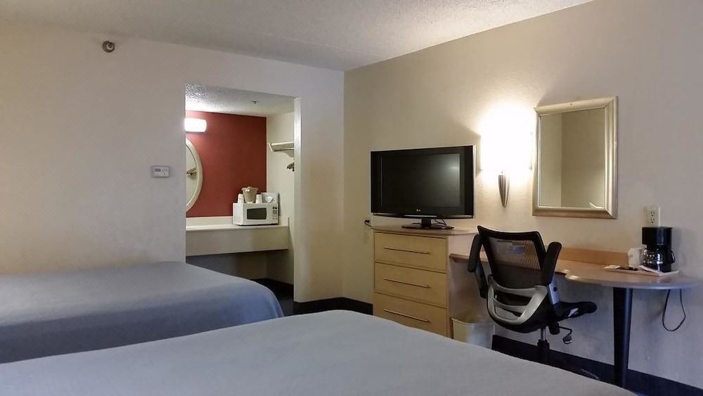Photo of Bedroom in Northwest Anaheim