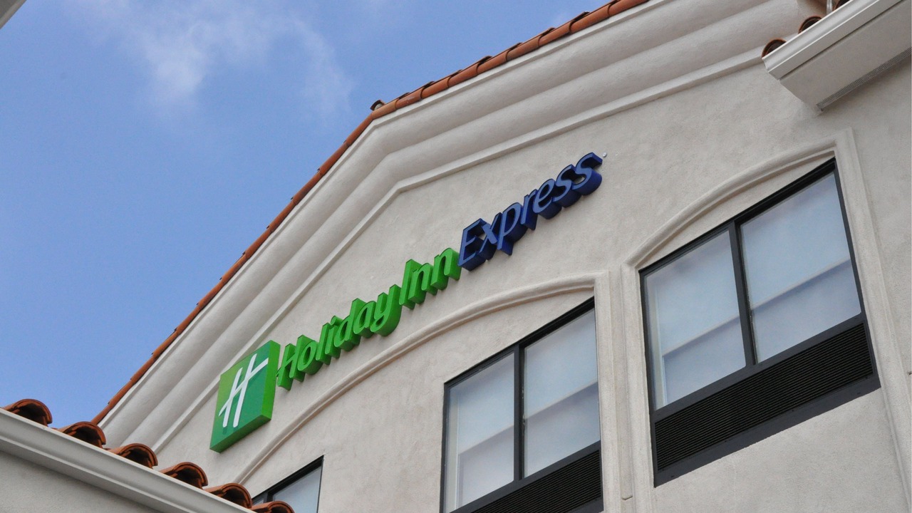 Photo of Buildings in Lake Forest