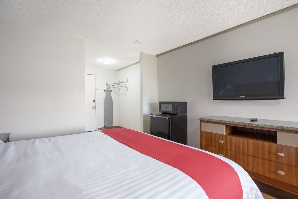 Photo of Bedroom in Palmdale