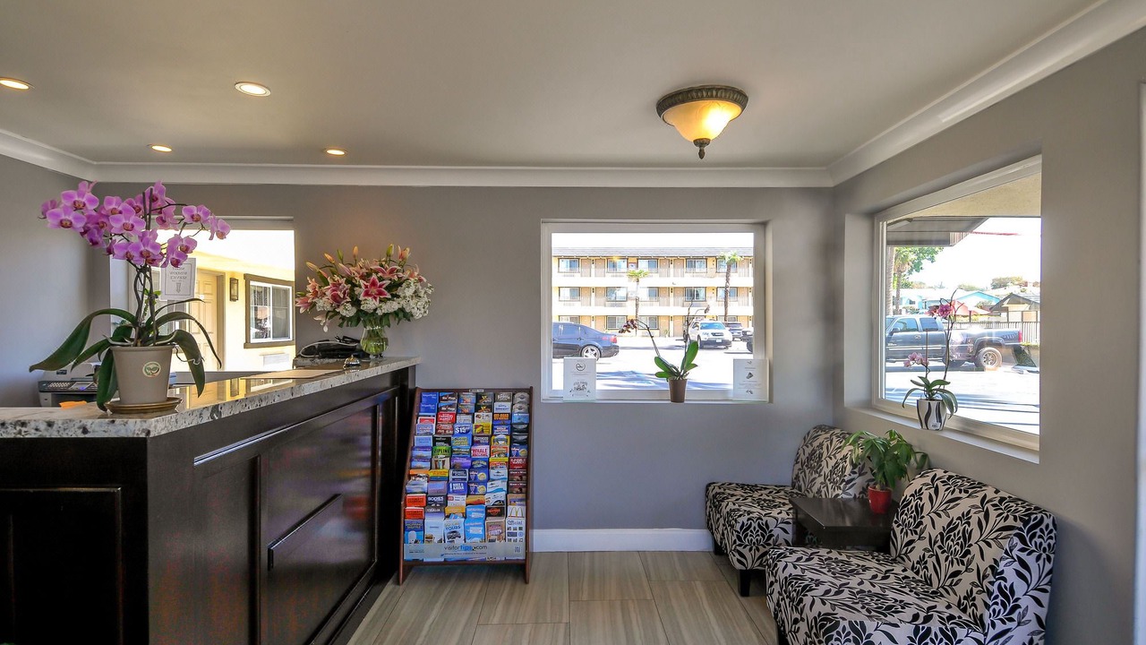 Photo of Livingroom in East Whittier