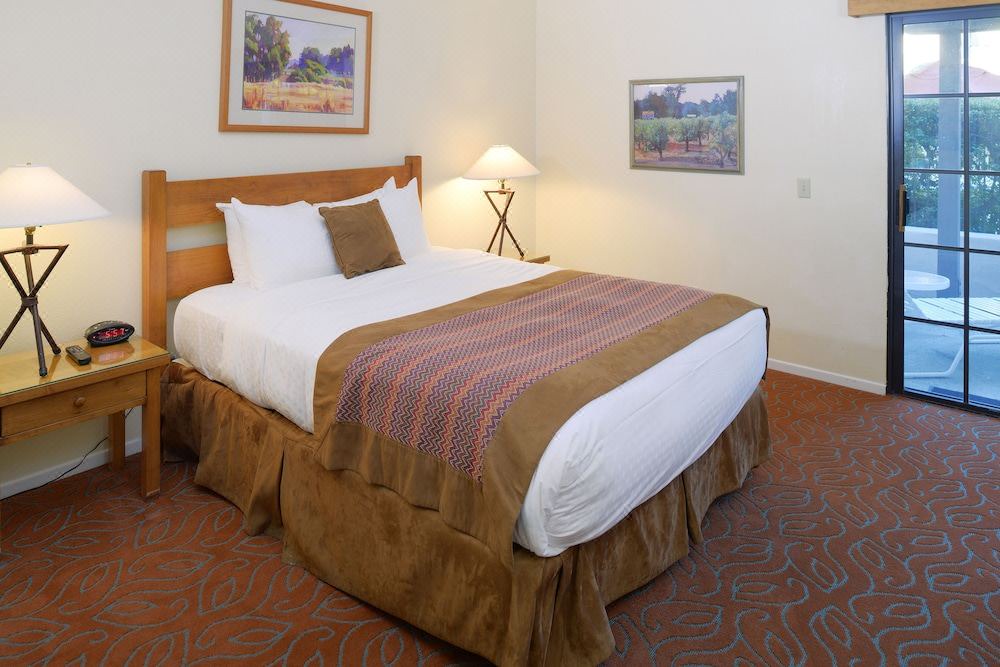 Photo of Bedroom in San Diego Country Estates