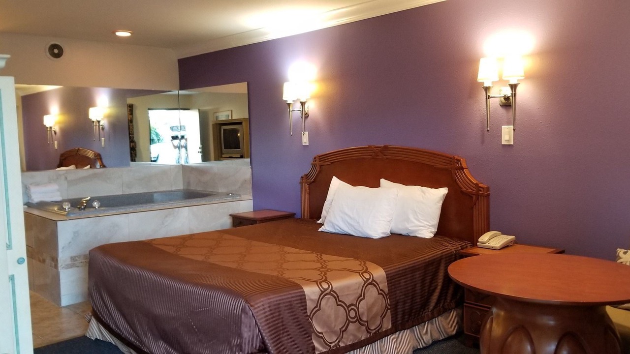 Photo of Livingroom in Fullerton