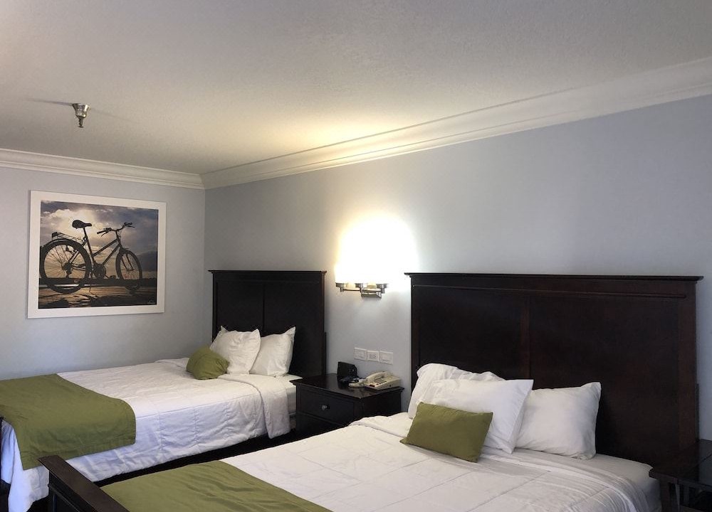 Photo of Bedroom in Duarte