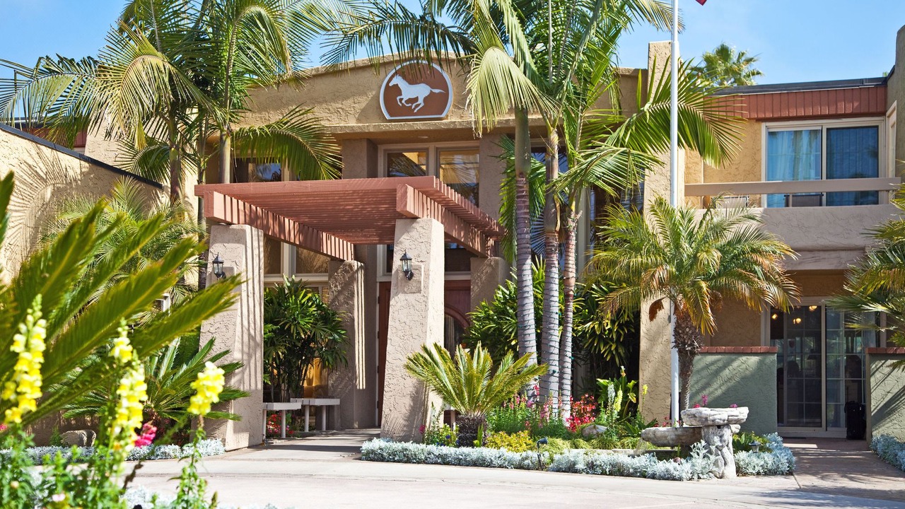 Photo of Buildings in Solana Beach