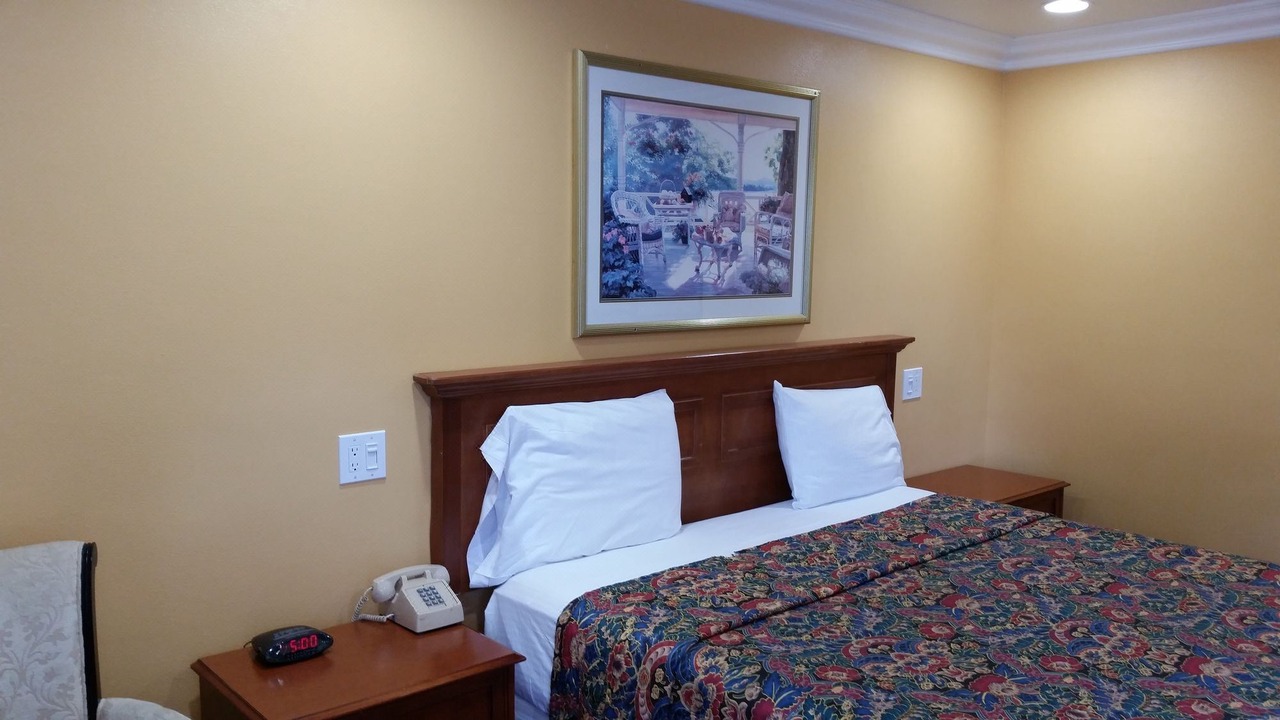 Photo of Bedroom in Northwest Anaheim