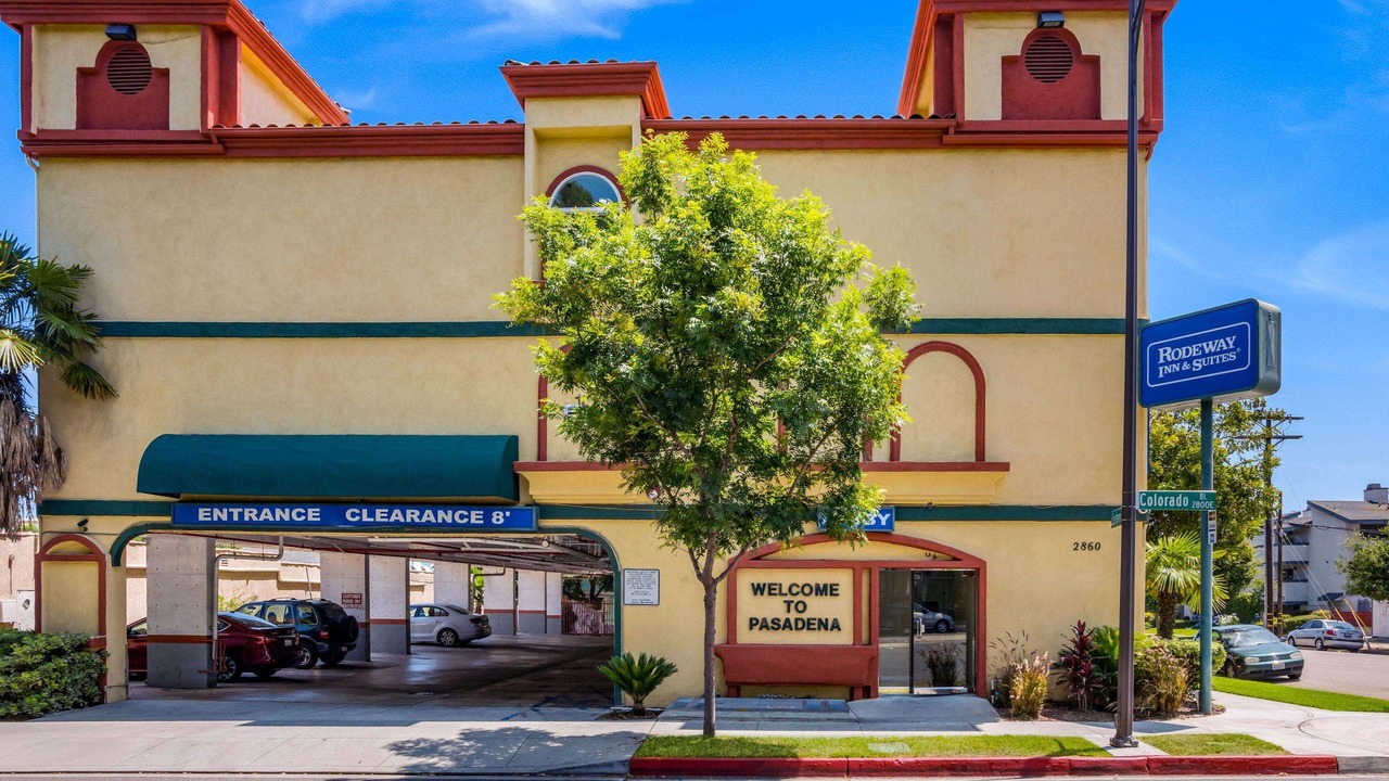 Photo of Buildings in Lamanda Park