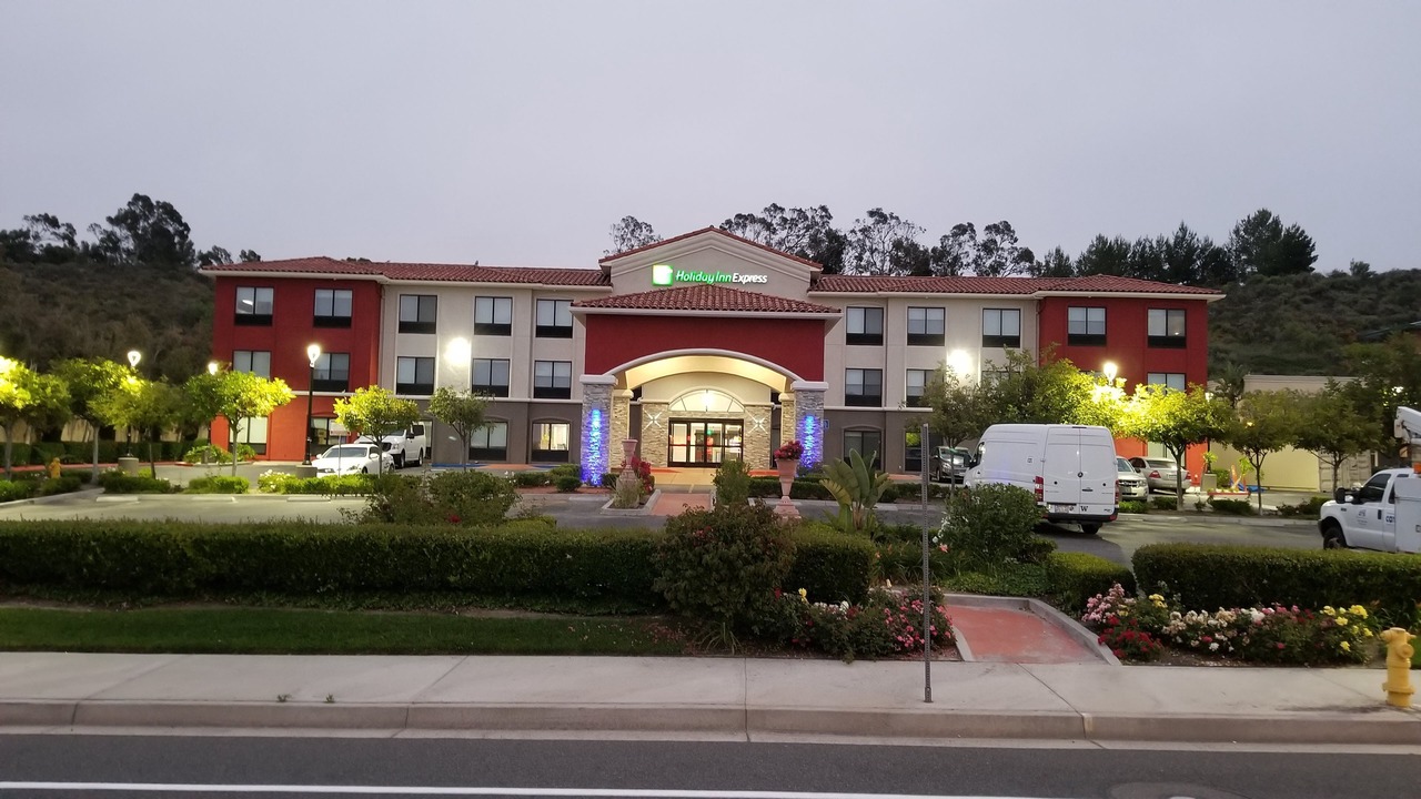 Photo of Buildings in Lake Forest