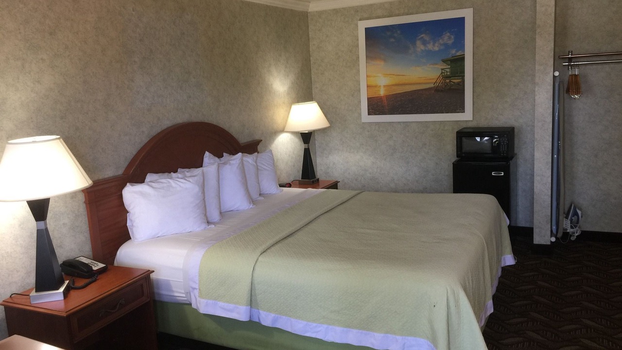 Photo of Bedroom in Lawndale