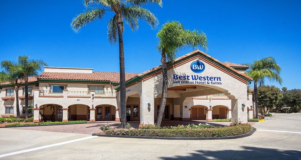 Photo of Buildings in Bonita