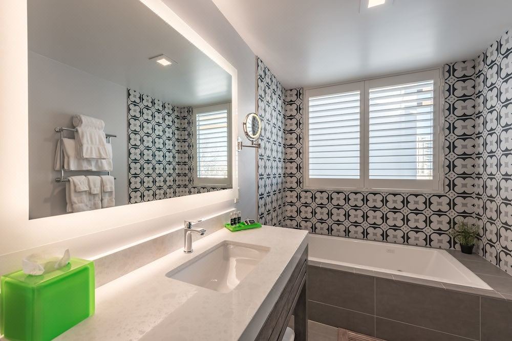Photo of Bathroom in NoHo Arts District