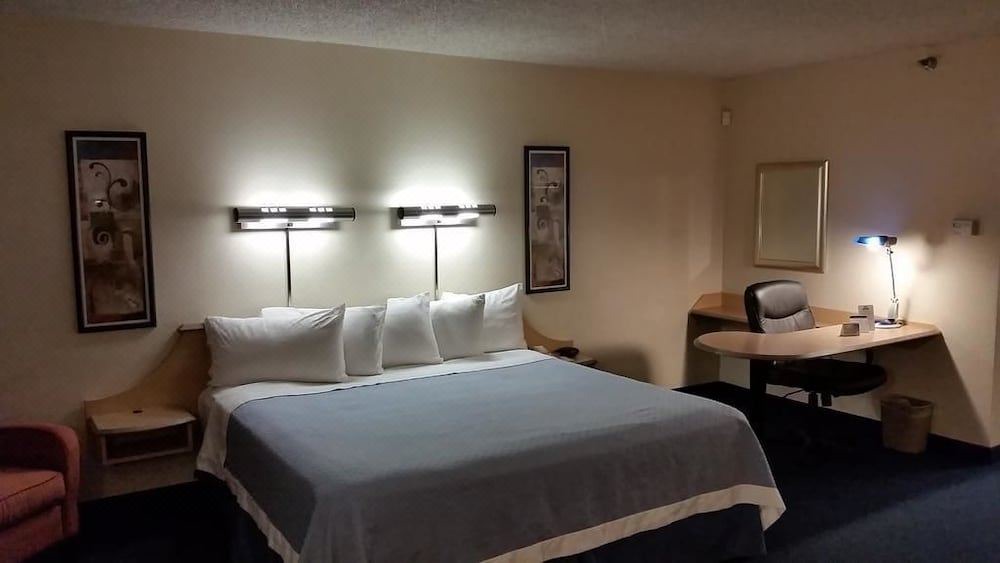 Photo of Bedroom in Northwest Anaheim