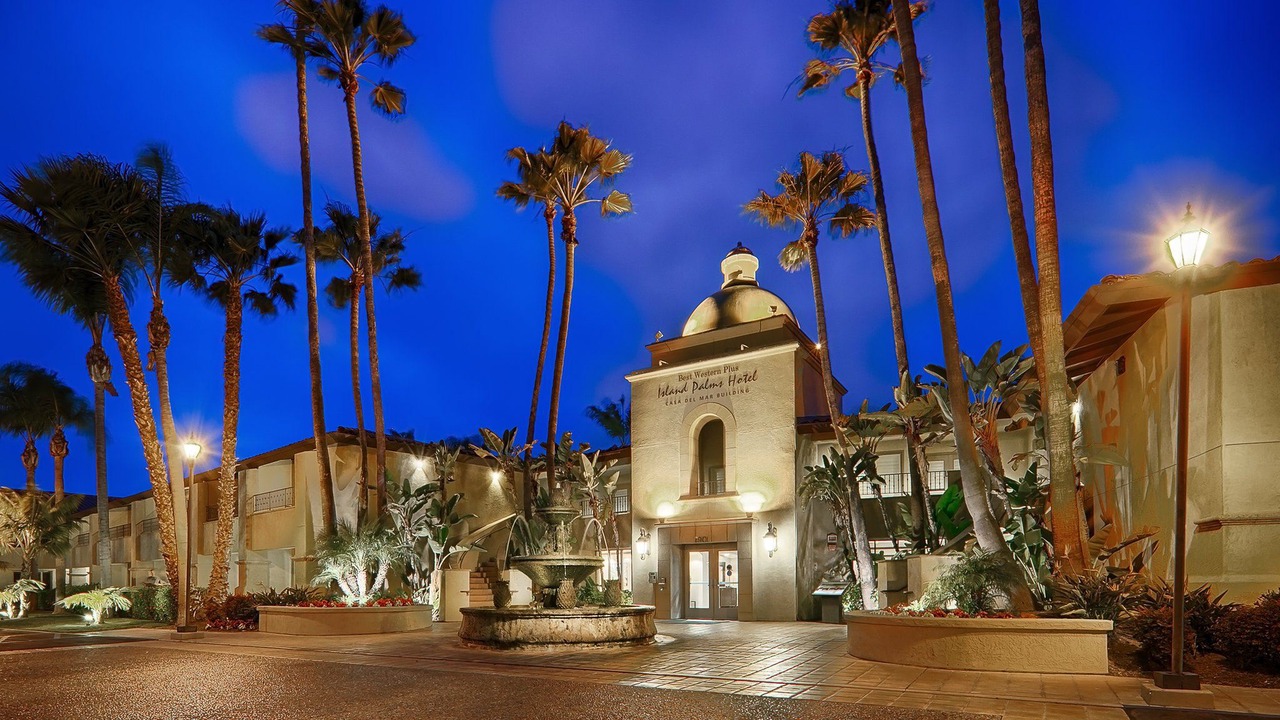 Photo of Buildings in La Playa