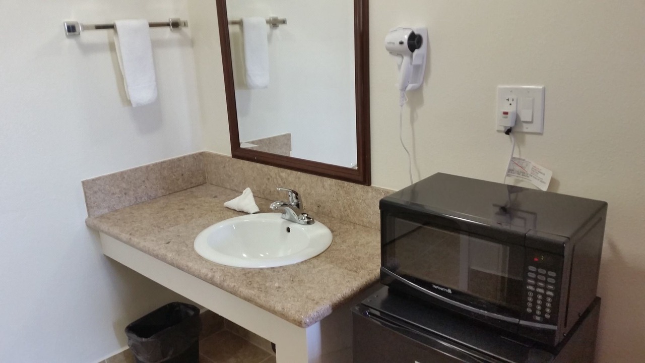 Photo of Bathroom in Northwest Anaheim