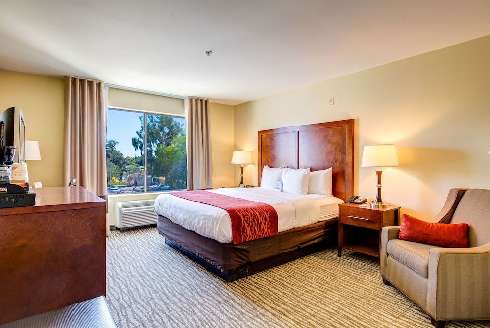 Photo of Bedroom in Westmont