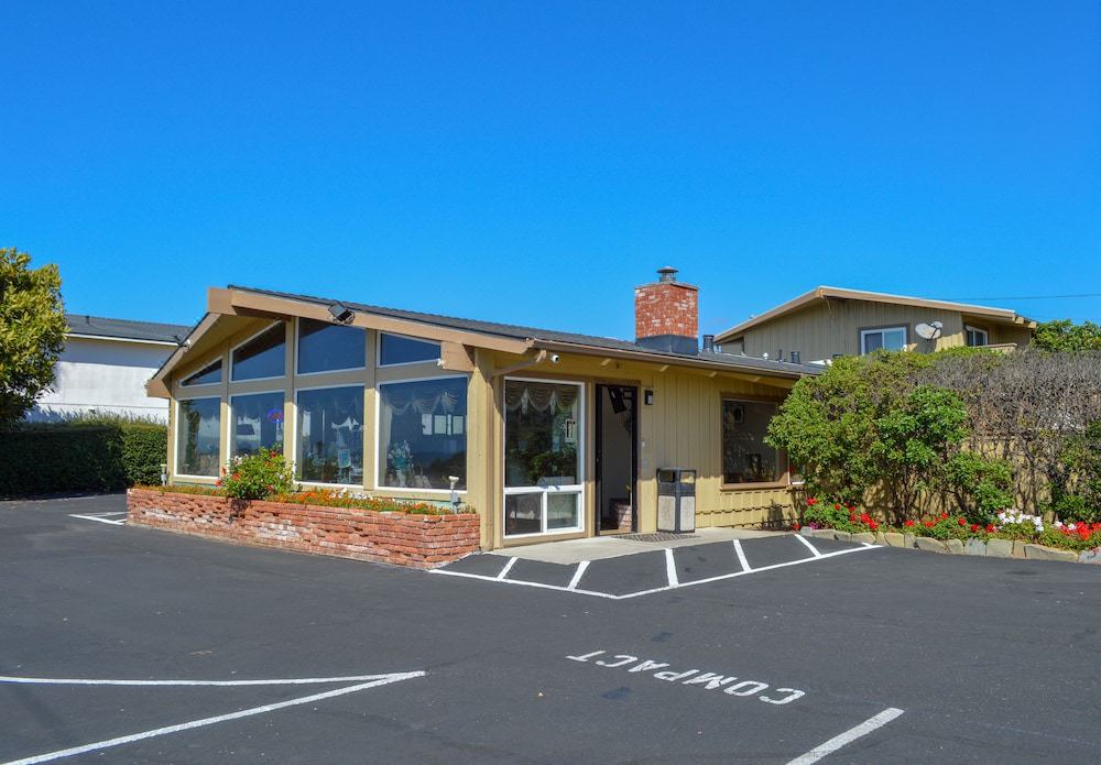 Photo of Buildings in San Simeon